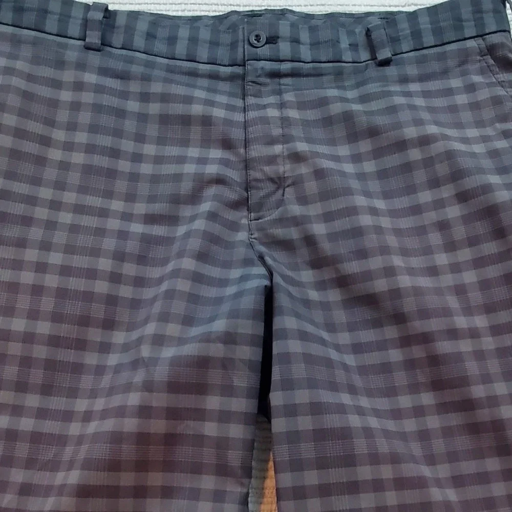 Nike Golf Dri-FIT Mens Plaid Shorts Grey Charcoal Flat Front 38